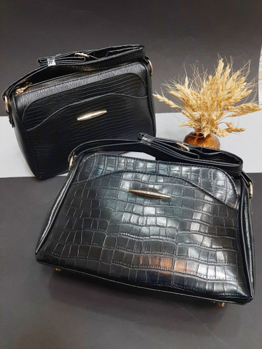 کیف دوشی زنانه مدل گیزی