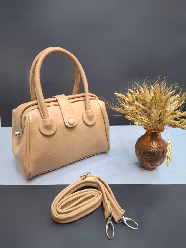 "کیف زنانه و دخترانه مدل شیکا با طراحی زیبا و شیک"