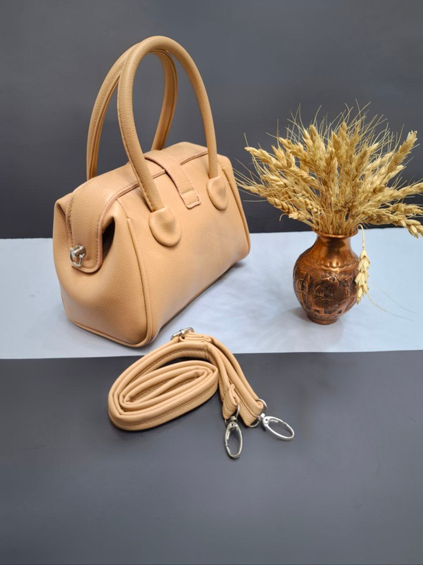 "کیف زنانه و دخترانه مدل شیکا با طراحی زیبا و شیک"