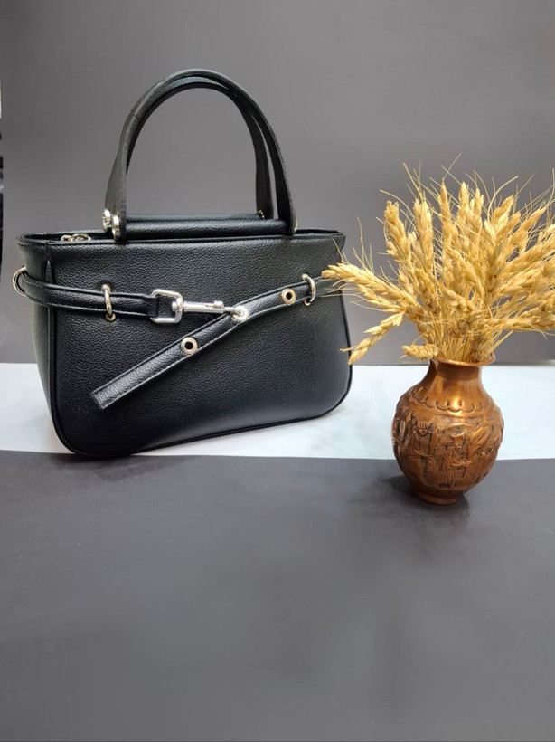 "کیف دستی زنانه و دخترانه مدل تات با طراحی زیبا و دستگیره راحت"