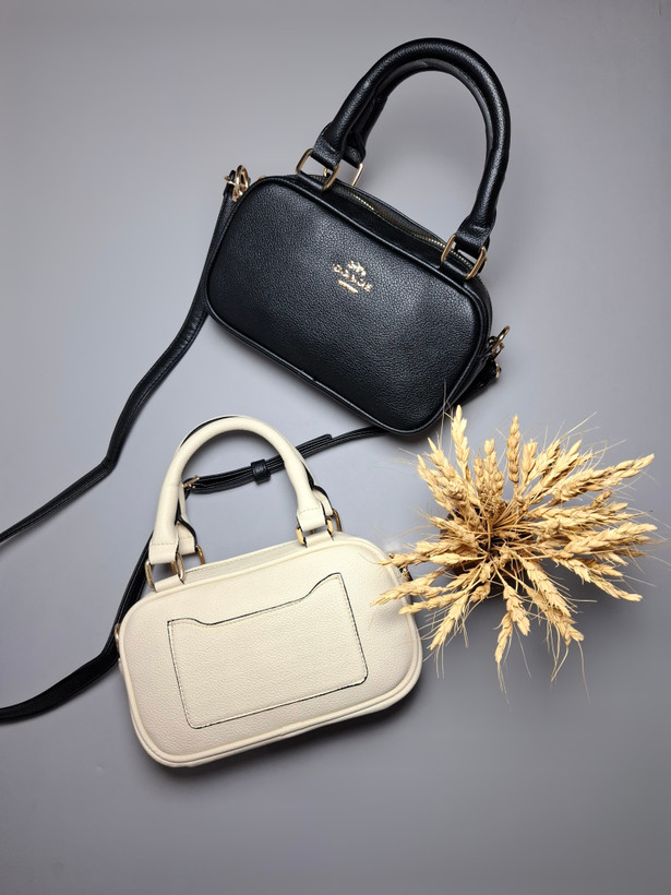 "کیف دخترانه اسپرت کوچک با بند چرمی بلند و طراحی شیک"