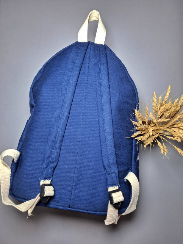 کوله پشتی استیکر از جنس کتان خارجی با رویه گلدوزی شده مدل استیکر، بسیار سبک و نرم