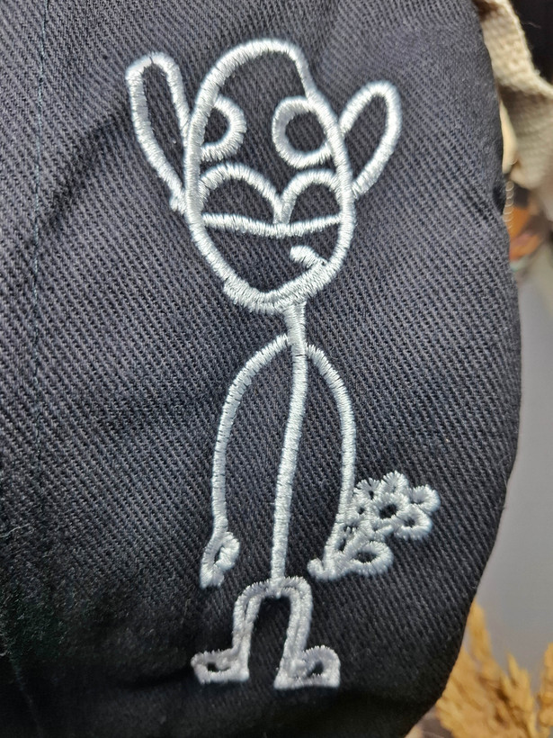 کوله پشتی استیکر از جنس کتان خارجی با رویه گلدوزی شده مدل استیکر، بسیار سبک و نرم