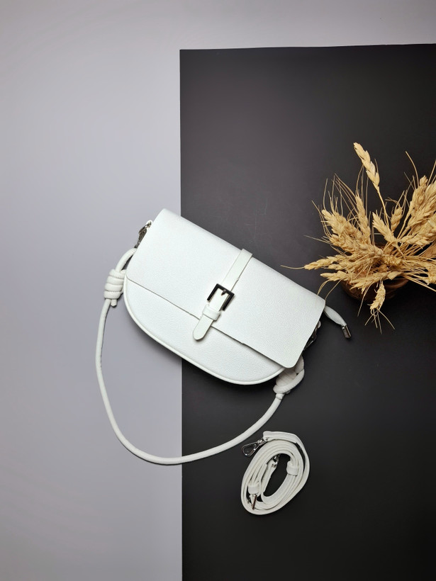 کیف اسپرت دخترانه زارا دوشی مدل شوکا با جنس چرم صنعتی و بندهای کوتاه و بلند