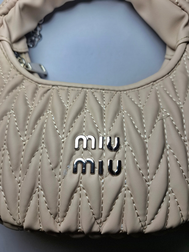 "کیف فانتزی دخترانه میومیو با گلدوزی زیبا و زنجیر استیل قابل تنظیم، طراحی شیک و جادار"